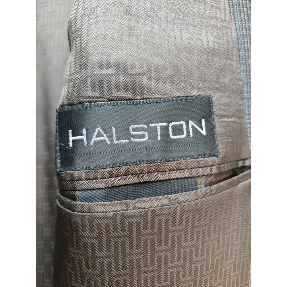 Halston Vintage 41R Gray Plaid Blazer Mens 2 Button Sport Coat USA Wool